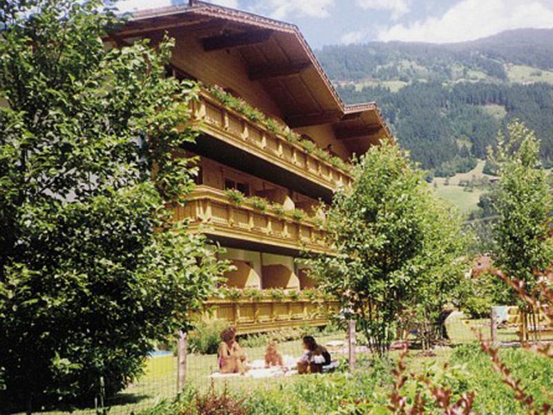 First Mountain Hotel Zillertal Aschau Im Zillertal Exterior foto
